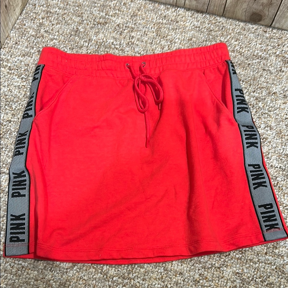 PINK Victoria's Secret Bright Red knit mini skirt w/ pockets. Medium